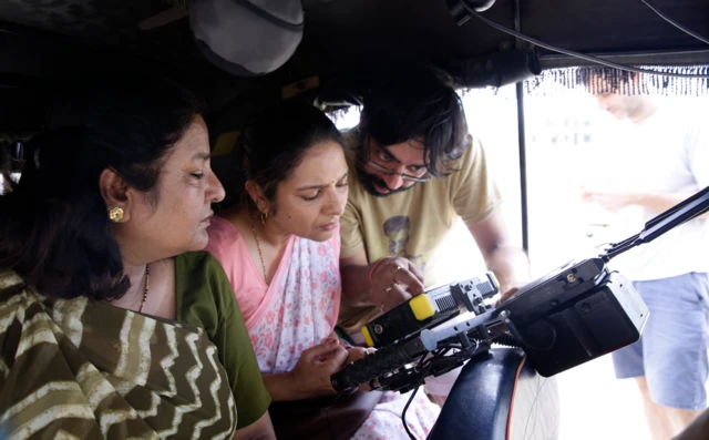 तितली ते आग्रा : कुटुंब नावाचं मिथक मोडीत काढणारे, अस्वस्थ शहरी मध्यमवर्गातल्या नात्यातलं राजकारण मांडणारे सिनेमे