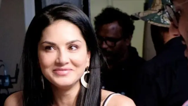 સની લિયોની