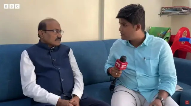 महाराष्ट्राच्या विधिमंडळाचे माजी मुख्य सचिव डॉ. अनंत कळसे 