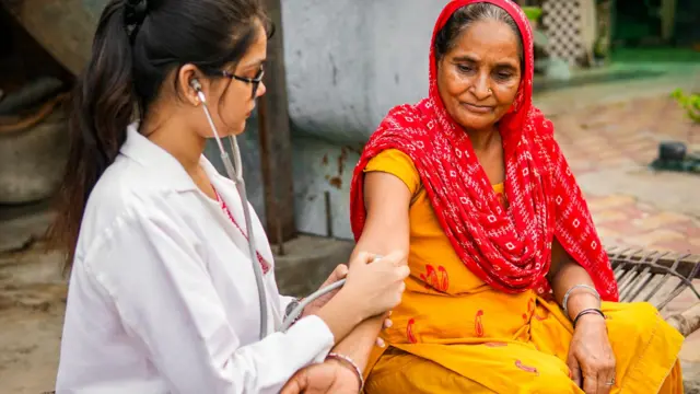 ஆயுஷ்மான் பாரத் திட்டம், மூத்த குடிமக்களுக்கு மருத்துவ காப்பீடு