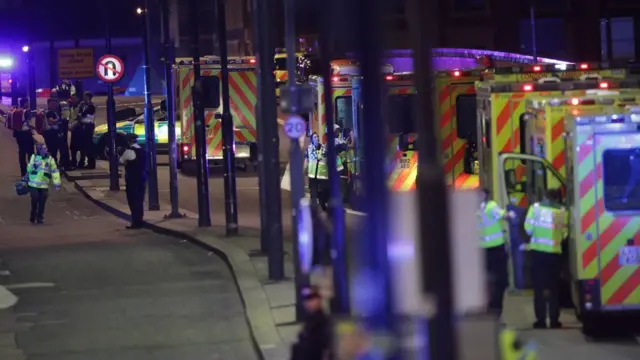 Ambulancias en el Puente de Londres