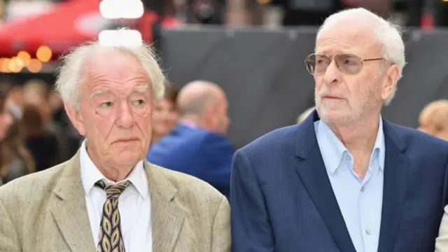 هغه په ۲۰۱۸ کې، د مایکل کېن تر څنګ (د غلو پاچا) فلم کې را څرګند شو