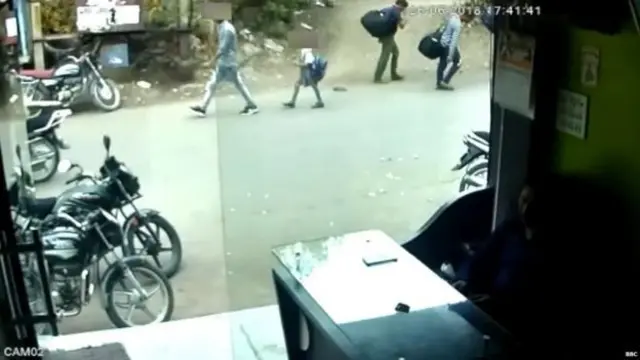 மந்த்சைர் நகரில் நடைபெற்ற மக்கள் பேரணி