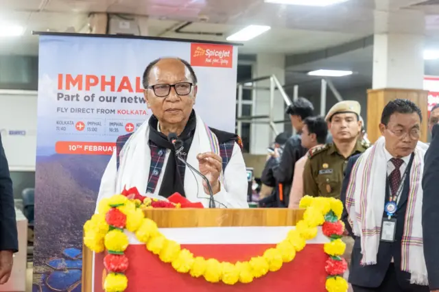  युमनाम खेमचंद ने चार फरवरी को मणिपुर के सीएम पद की शपथ ली 