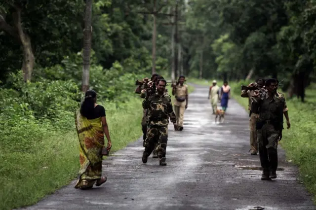12 जण ठार झाल्यावर नक्षलवादी म्हणतात, 'अपूर्ण स्वप्न पूर्ण करणार'