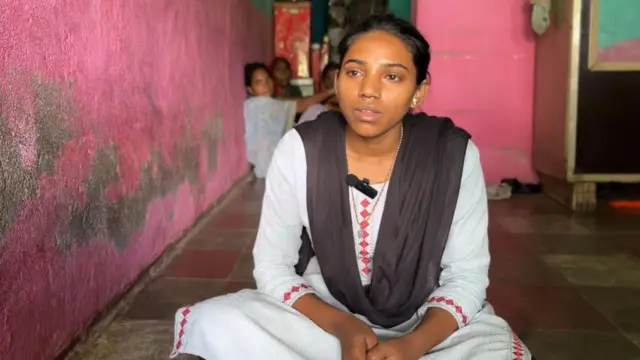 रिना कोळी, युवराज कोळी यांची मुलगी