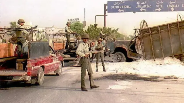 લ્યારી, ગેંગ્સ ઓફ લ્યારી, રહમાન ડકૈત, ધુરંધર ફિલ્મ, અક્ષય ખન્ના, ઉઝૈર બલોચ, રણવીર સિંહ, કરાચી, લ્યારી શહેરનો ઇતિહાસ, બીબીસી ગુજરાતી ઇન્ટરનેશનલ ન્યૂઝ આંતરરાષ્ટ્રીય સમાચાર