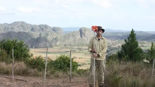 Ariel Urquiola en su finca.