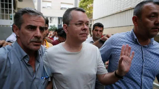 Эндрю Брансон