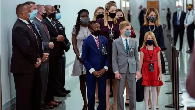 အေမီ ကိုနီ ဘာရက် မိသားစု