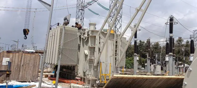 Jijiirraa Tiraanisfoormarootaa taasifamaa jiru