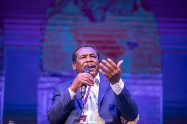 ২০২৩ সালে ঢাকা লিট ফেস্ট উপলক্ষে ঢাকা সফর করেছিলেন গর্ডন গ্রিনিজ