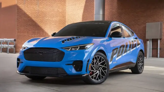 پلیس میشیگان به انجام آزمایش‌های سخت ماشین‌های پلیس مشهور است