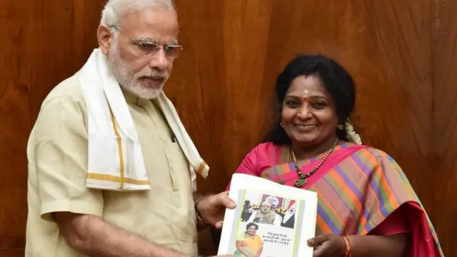 பிரதமர் மோதியுடன் பாஜகவின் மாநில தலைவர் தமிழிசை சௌந்தரராஜன்