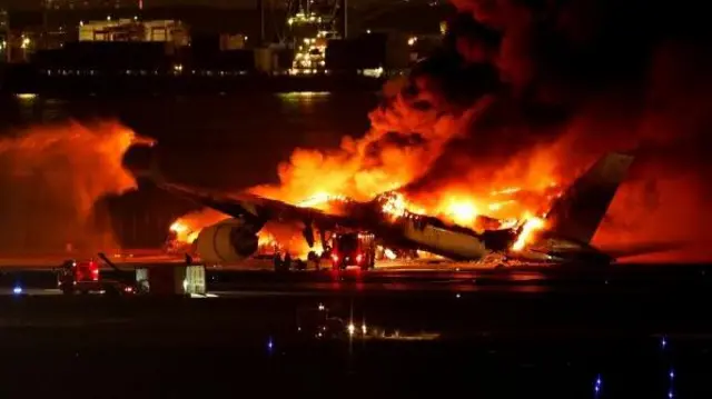 pesawat japan airlines