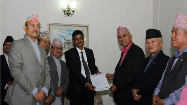 आयोग पदाधिकारी र नेताहरु