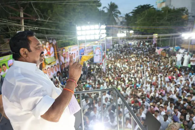 எடப்பாடி பழனிசாமி உள்ளிட்ட அரசியல் தலைவர்களுக்கு இத்தடையால் சிக்கல் ஏற்பட்டுள்ளது 