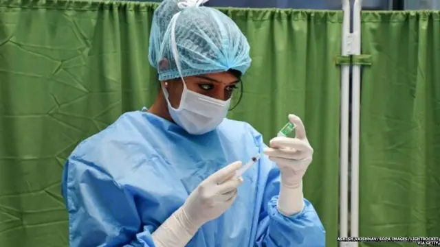 वैक्सीन