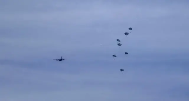 الإسقاط الجوي للمساعدات