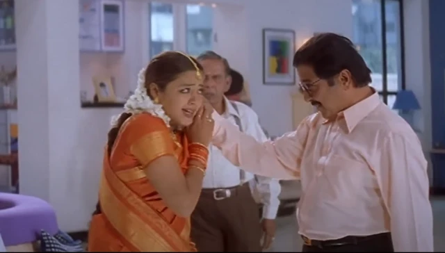 ஜோதிகாவின் காட்சிகளுக்கு ஸ்வர்ணலதா தனது மெல்லிய குரலில் உயிர் கொடுத்திருந்தார்.