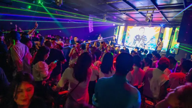 เมาท์เทน บี ผับ