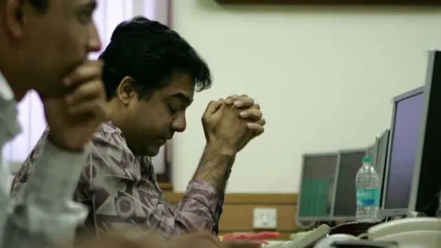 షేర్లు భారీగా పతనం