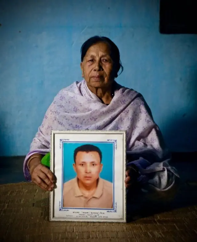 कमलिनी नांगबन के बेटे नांगबन नोउबा सिंह को साल 2009 में उनके घर के बाहर मार दिया गया था