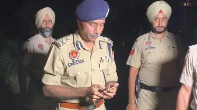 ఘటనా స్థలంలో పోలీసులు