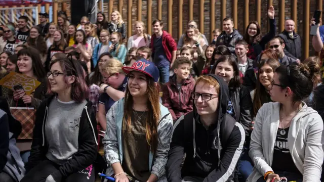 На встрече с блогером Михаилом Кшиштовским