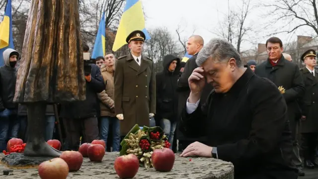 Українці вшанували жертв голодоморів, Київ