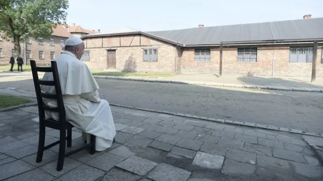 Pope Francis en Auschwitz