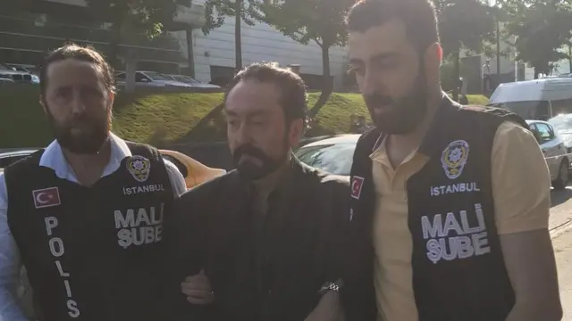Adnan Oktar gözaltında