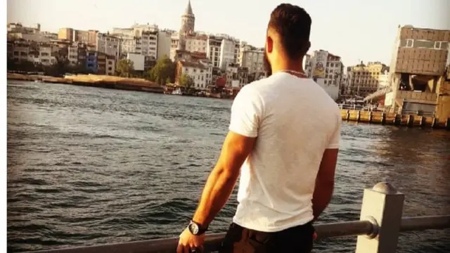 مأمون الأحمر، لاجئ سوري مقيم في اسطنبول ينتظره مصير غامض بسبب الإجراءات الأمنية الجديدة