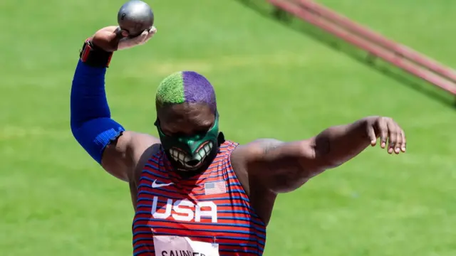 ரேவன் சாண்டர்ஸ்