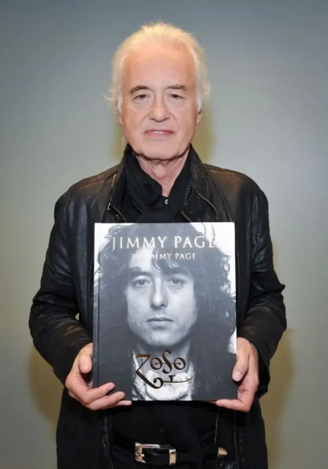 Своє таємниче ім'я Zoso Джиммі Пейдж використовував автобіографії, що вийшла в 2015 році
