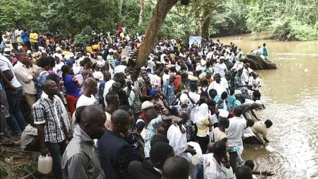 Awọn eeyan to wa ni ojubọ Osun Osogbo