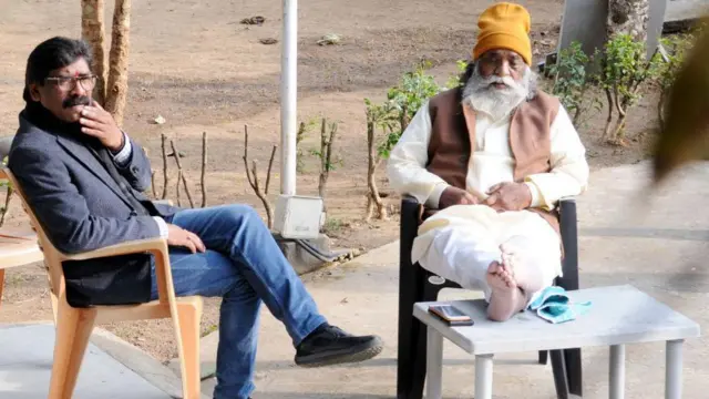 शिबू सोरेन के वफ़ादार रहे नेताओं की हेमंत सोरेन के नेतृत्व से नाराज़गी