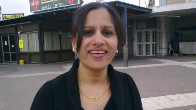 खनाल सन् २००६ मा इजरेल गएकी थिइन् 