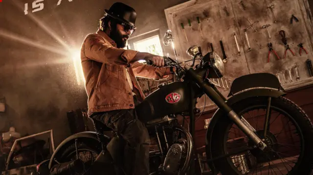 பஸூகா, பசூக்கா 