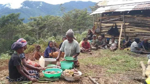 papua, perempuan, pangan