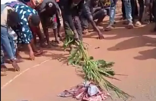 Ndị Arondizuogu na-akọrọ ndị omekome ọfọ 