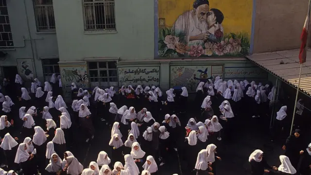 مدرسه دخترانه