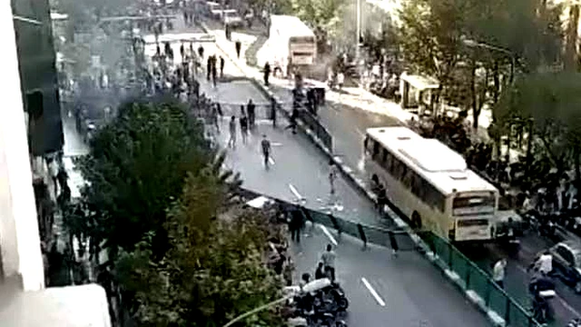 تهران - خیابان جمهوری - نهم مهر