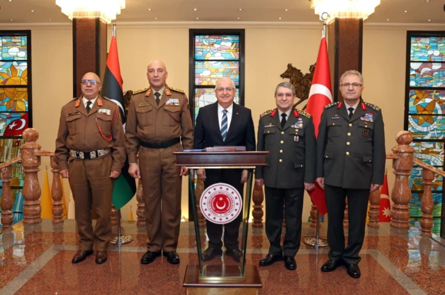 Ankara'daki uçak kazasında ölen Libyalılar kimler? - BBC News Türkçe