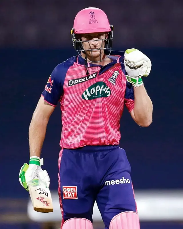 રાજસ્થાનના જોસ બટલરે સિઝનમાં 629 રન માર્યા છે જેમાં 37 સિકસરોનો સમાવેશ થાય