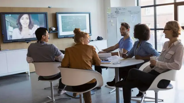 कंपनी की बैठक