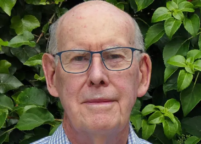 Patrick J Pead, vaksin, vaksinasi