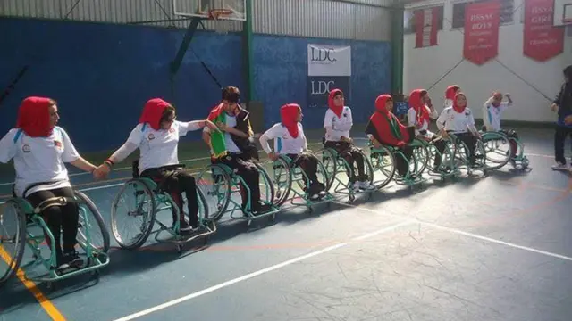 معلولې لوبغاړې