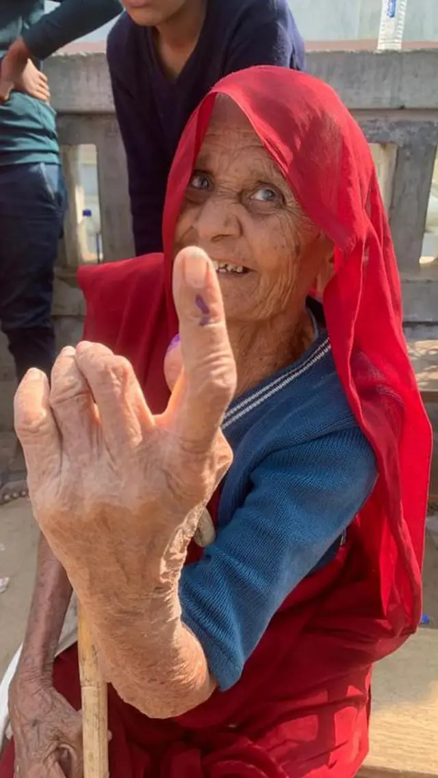 પ્રતીકાત્મક તસવીર