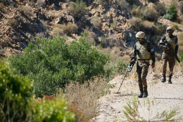 Ku dhawaad 6,000 (Lix Kun) oo dagaalyahano ah ayaa la rumeysan yahay in ay ku sugan yihiin Cel Buur.